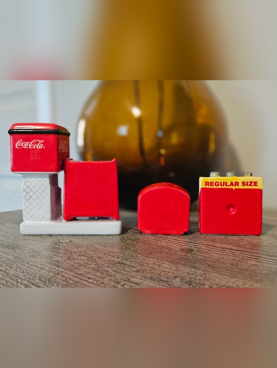 Coca Cola Coke Vintage Style Red Salt & Pepper Shakers Decor Kitchen Lot - Picture 11 of 11